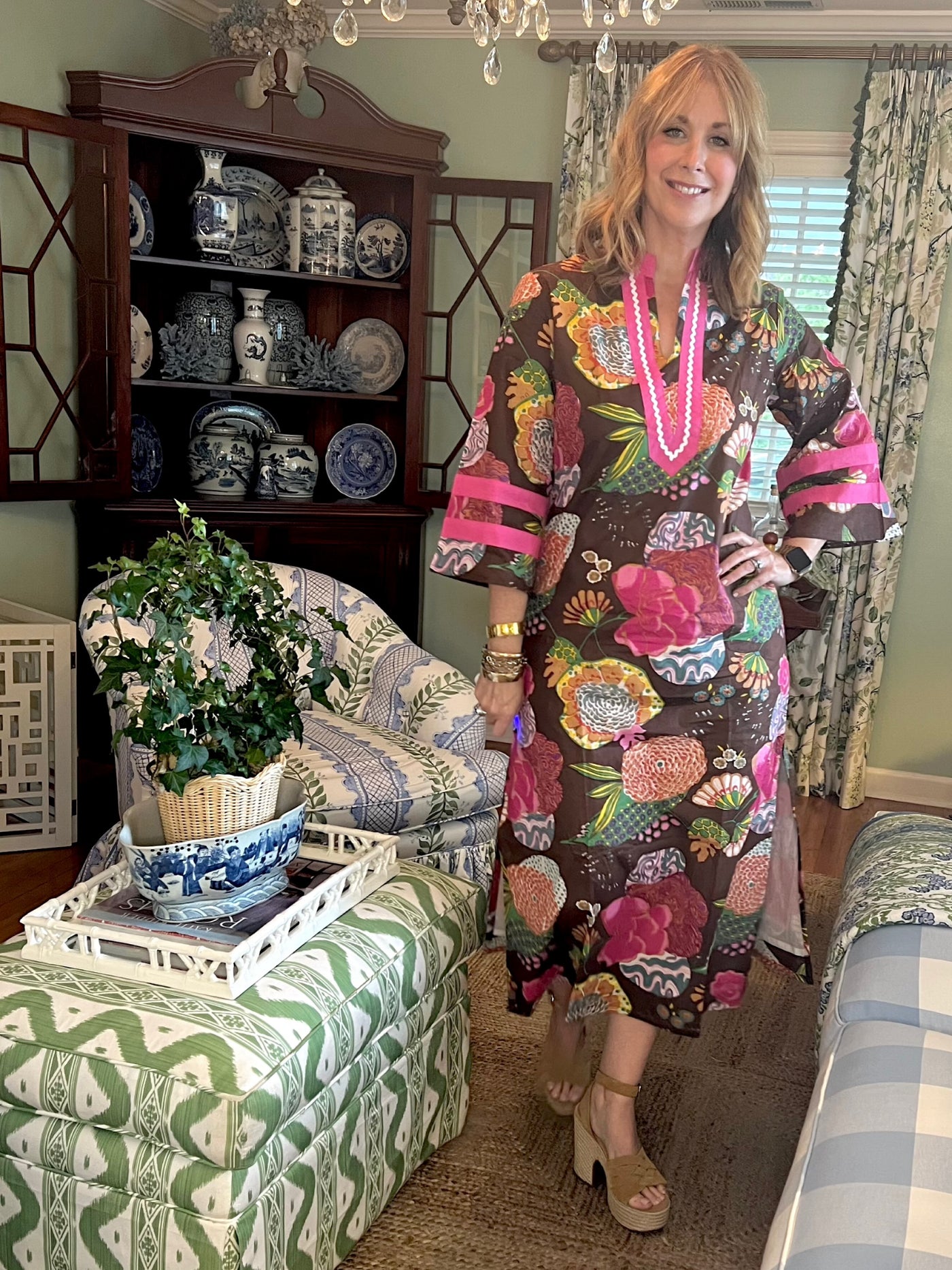 Lucy Collared Caftan Dress in Pink & Brown Floral