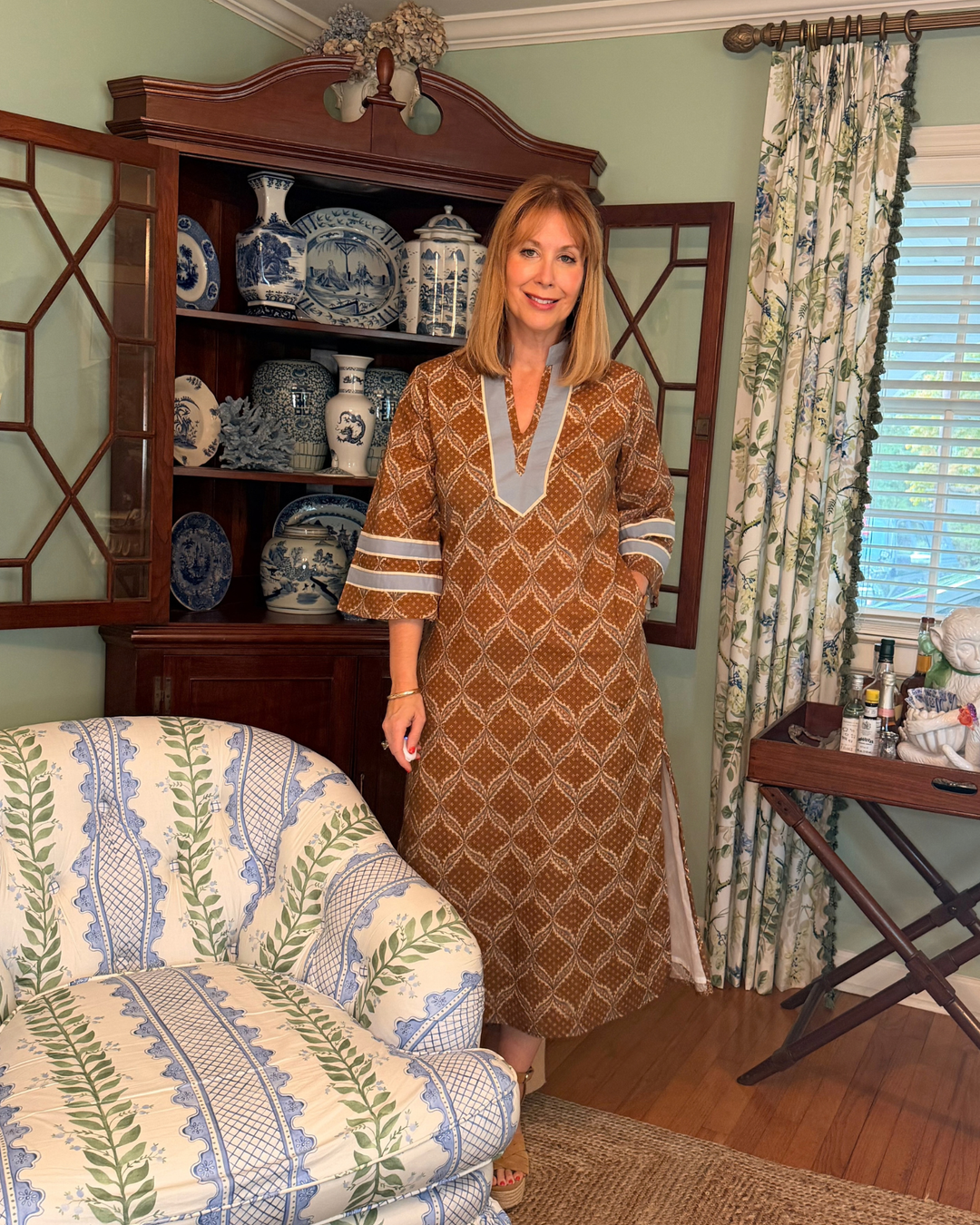 Lucy Collared Caftan Dress in Tobacco Star