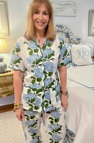 Short Sleeve Scallop Pajama Pant Set in Climbing Hydrangea