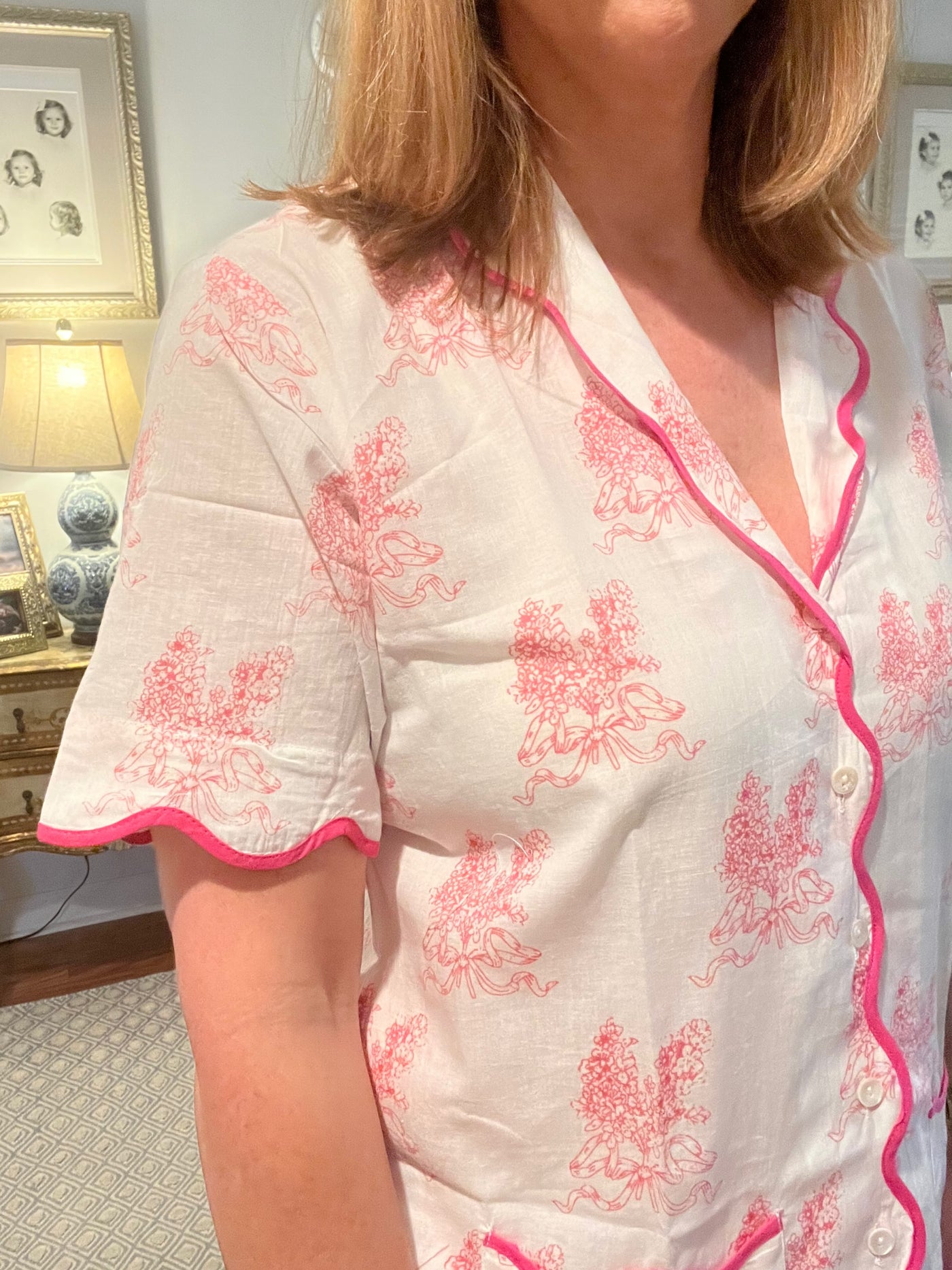 Short Sleeve Scallop Pajama Short Set in Pink Bows
