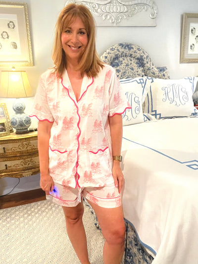 Short Sleeve Scallop Pajama Short Set in Pink Bows