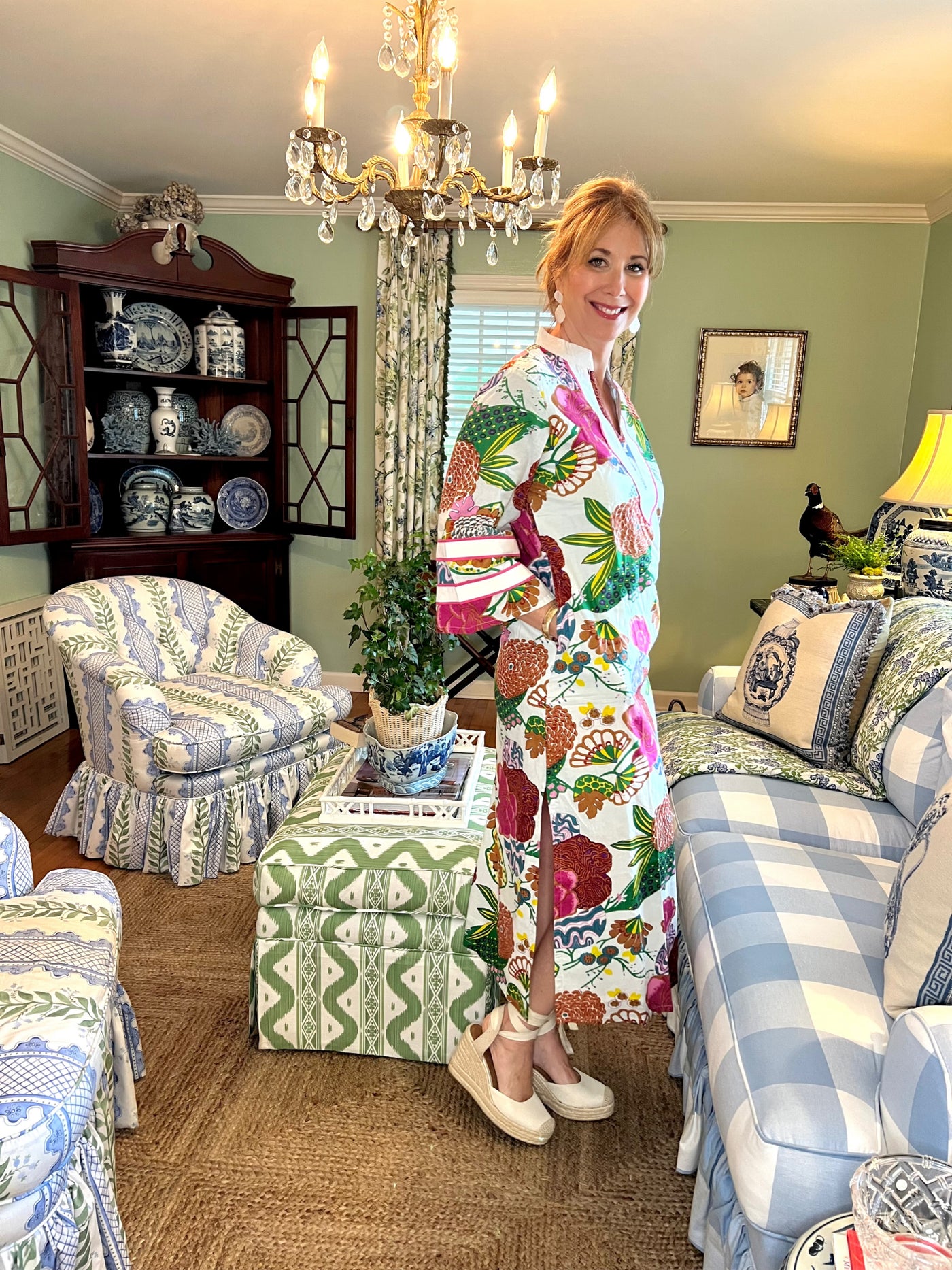 Lucy Collared Caftan Dress in Pink Floral